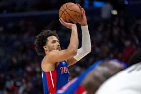 爱游戏官网包含底特律活塞训练开放日；集结日绝杀压哨引欢呼；德国杯在即；年轻球员得到机会的词条