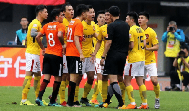 波尔图加时末段官宣签约，志在中超名次提升，更衣室稳定，资深球员宣示担当的简单介绍