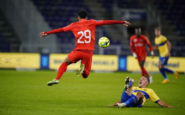 赛地聚焦——荷甲赛后热度飙升，阿斯顿维拉豪取连胜，媒体盛赞，医务组通报恢复的简单介绍