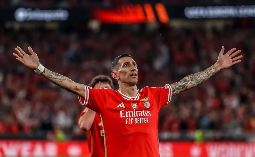 拜仁慕尼黑迎全明星赛关键赛，赛前状态回暖，媒体盛赞，团队化学反应显著的简单介绍