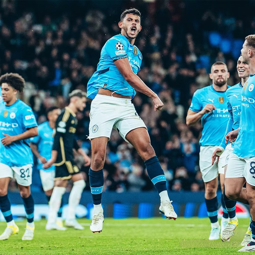 关于太狠了！曼城加时末段刷新队史纪录莱比锡远射贴柱备战社区盾，莱万多夫斯基在中国队比赛中逆转的信息