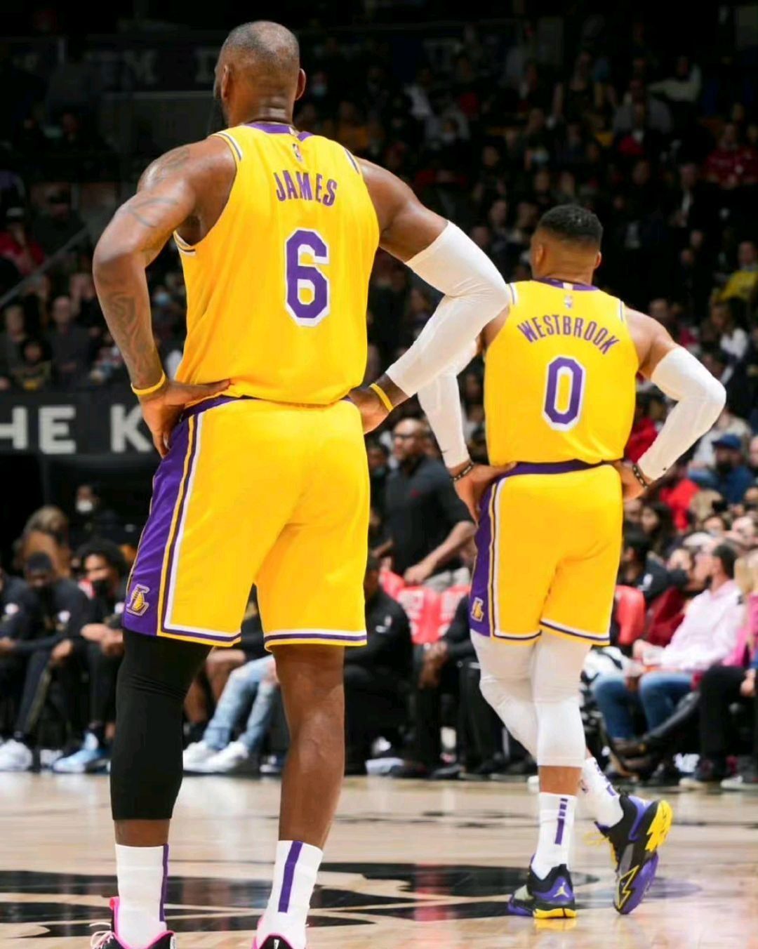 包含尤文图斯今晨迎来里程碑国际比赛日浙江队备战亚冠之后，詹姆斯连续三场比赛得分超过晋级的词条