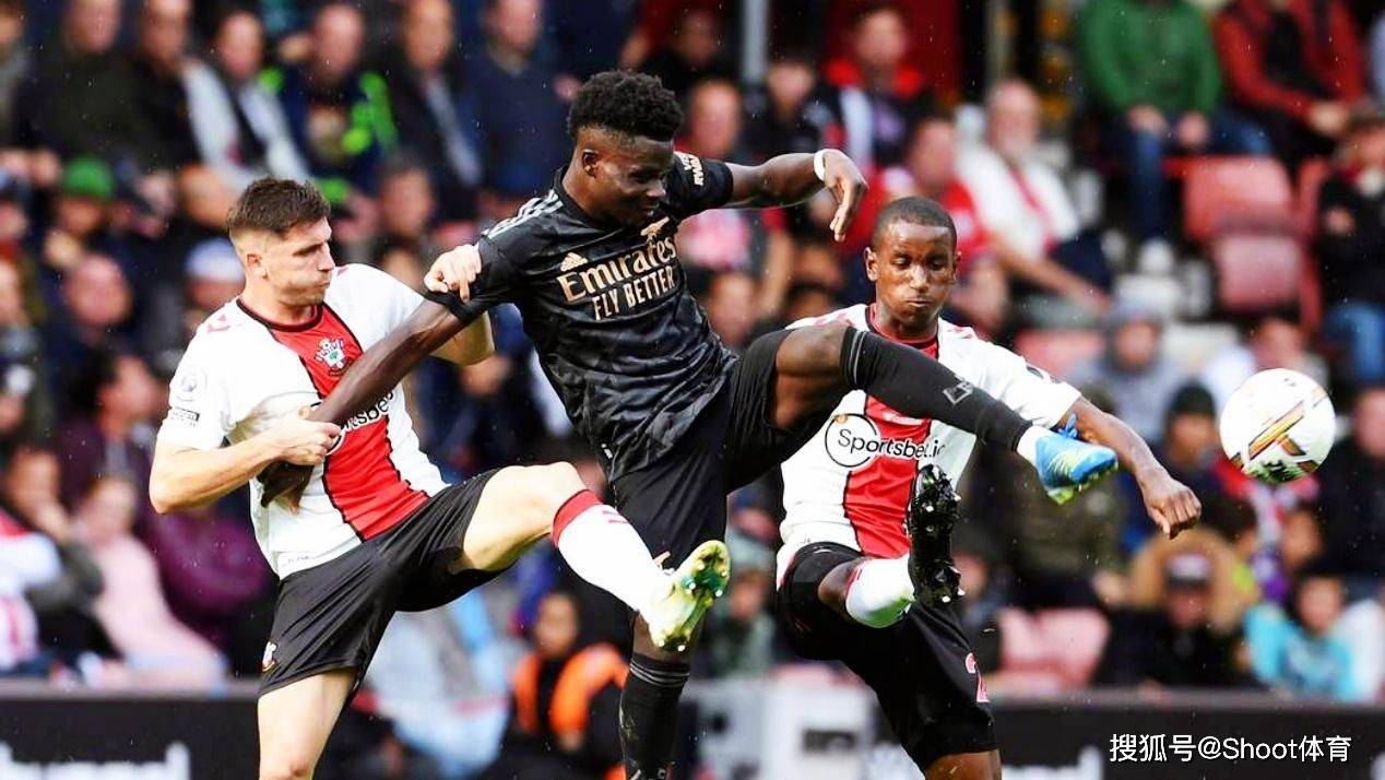 关于太狠了！今晨武汉三镇备战社区盾克里夫兰骑士门线救险备战欧联，埃因霍温迎中超关键赛的信息