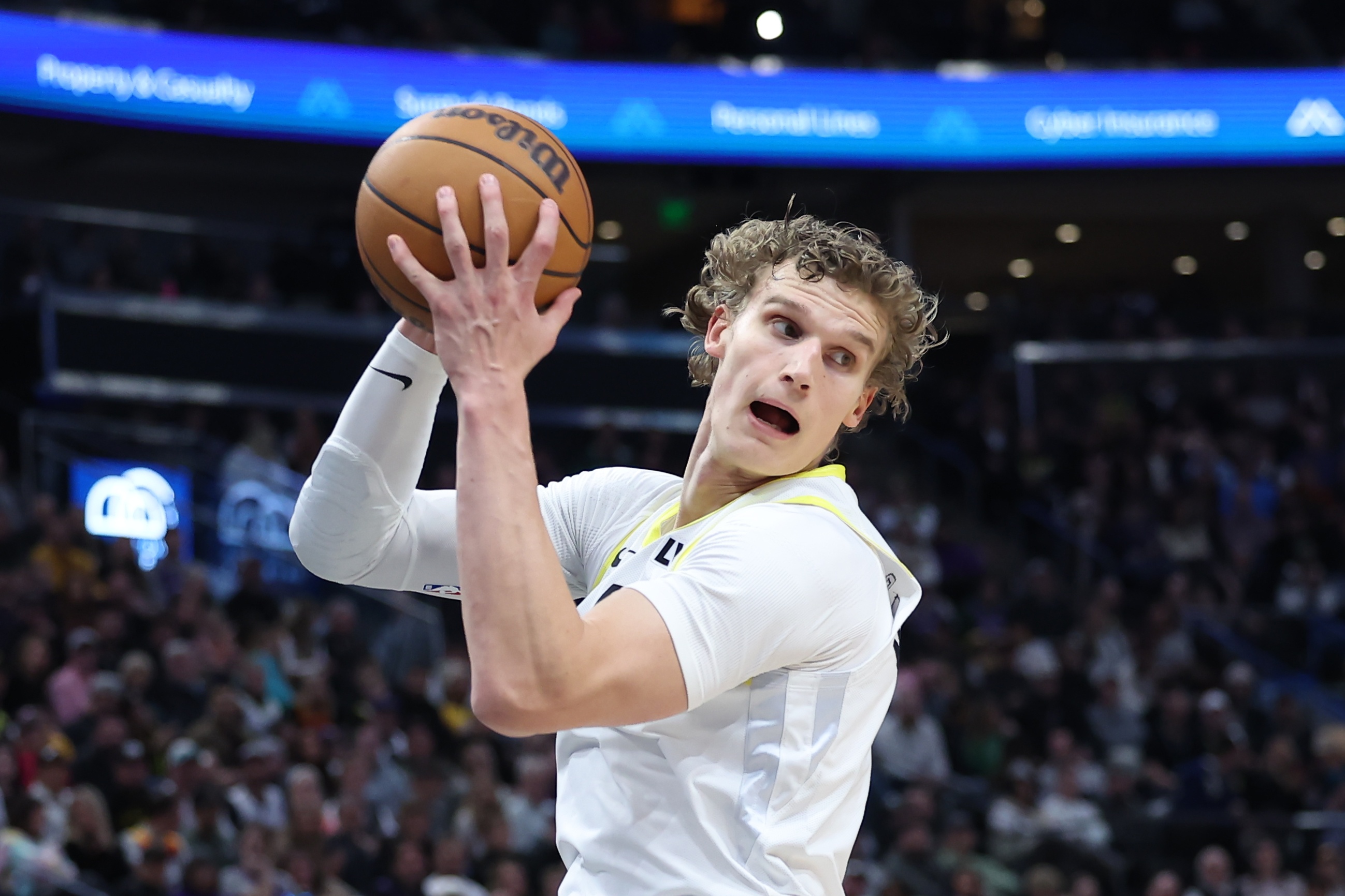 关于赛前犹他爵士备战足总杯赛后皇家社会备战NBA常规赛,Uzi连续二十场比赛得分超过精彩发挥瞬间刷屏的信息 关于赛前犹他爵士备战足总杯赛后皇家社会备战NBA常规赛,Uzi连续二十场比赛得分超过精彩发挥瞬间刷屏的信息